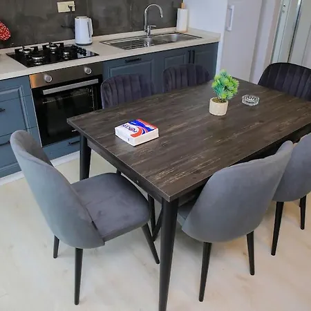 Διαμέρισμα Lovely 1-bedroom Near Mall Of
