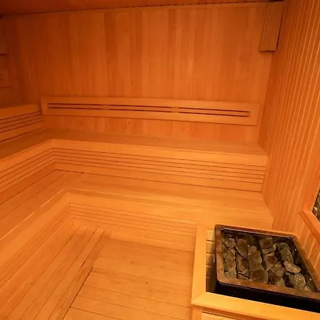 Διαμέρισμα Lovely 1-bedroom Near Mall Of *
